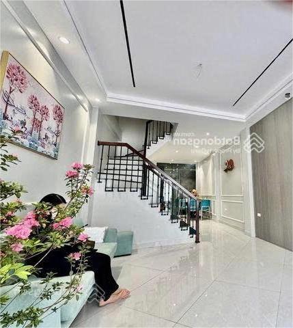 🏡 Bán nhà HXH 5m 3/2, Q.10, gần Vạn Hạnh Mall, 8.x tỷ! - Ảnh 2